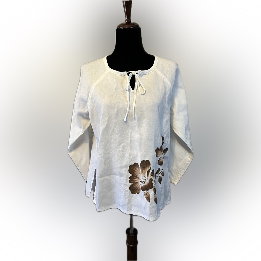 Cheyenne White Linen Blouse with Floral Design size S/M